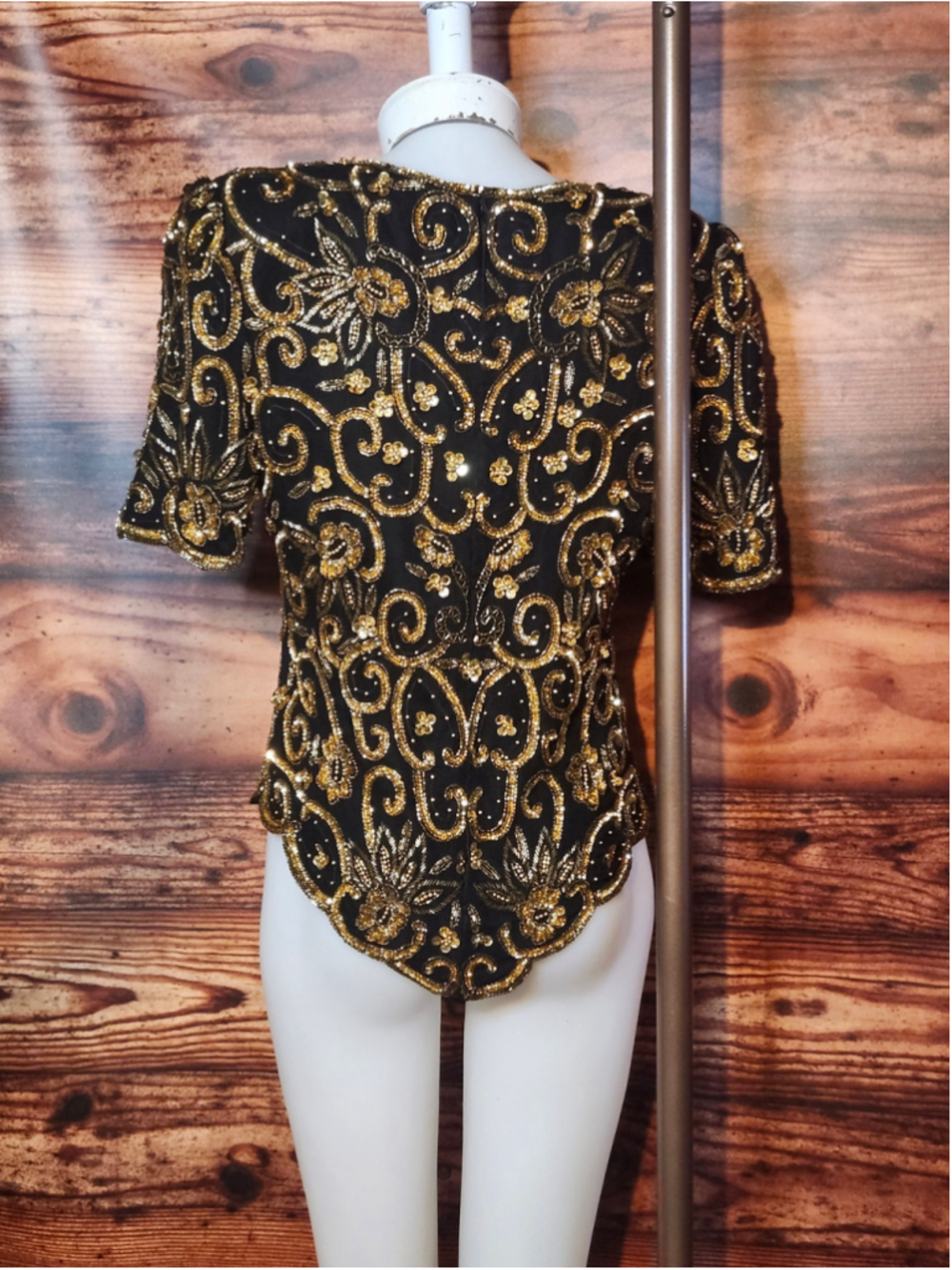 Women's Unbranded Black Gold Sequin Beaded Top L - Picture 2 of 3